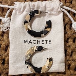 Machete hoops
